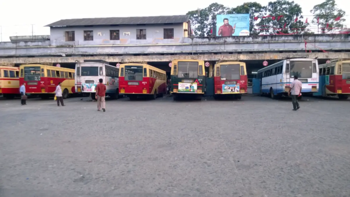 KSRTC ഡിപ്പോയിലെ ബസുകൾ